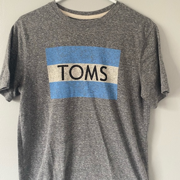 Grey toms shirt - Picture 1 of 3